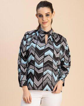 women printed regular fit top