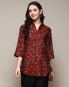 women printed regular fit top