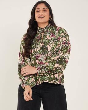 women printed regular fit top