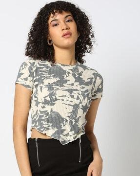 women printed regular fit top