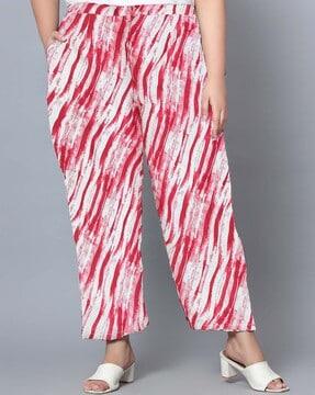 women printed relaxed fit flat-front pants