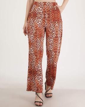women printed relaxed fit palazzos with insert pockets