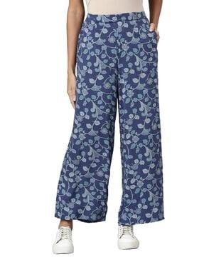 women printed relaxed fit palazzos