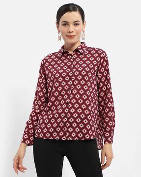 women printed relaxed fit shirt with spread collar