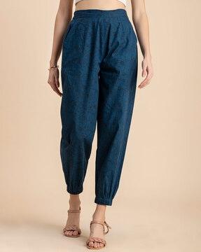 women printed relaxed fit trousers