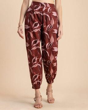 women printed relaxed fit trousers