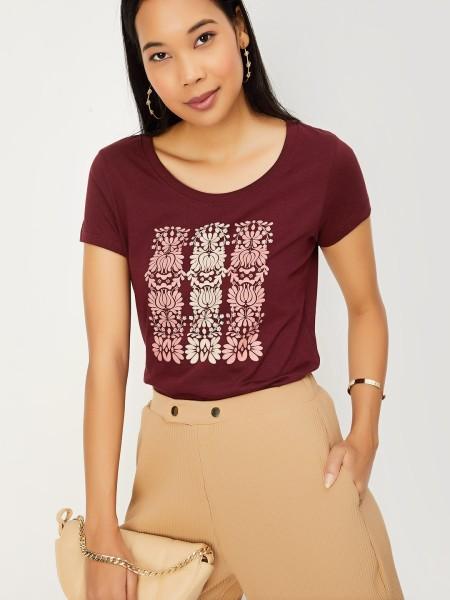 women printed round neck pure cotton maroon t-shirt