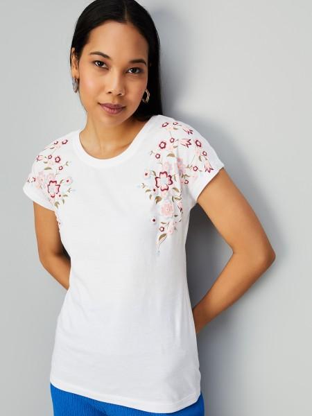 women printed round neck pure cotton white t-shirt