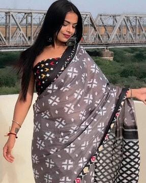 women printed saree with blouse piece