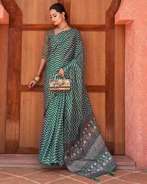 women printed saree with blouse piece