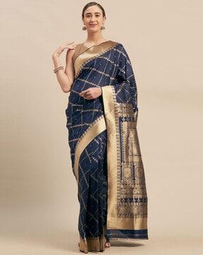 women printed saree with blouse piece