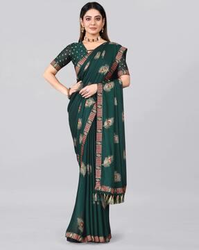 women printed saree with contrast border and tassels