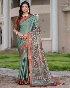 women printed saree with contrast border