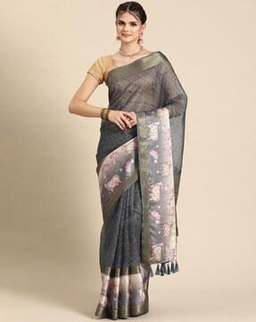 women printed saree with contrast border