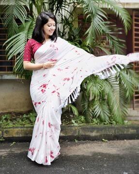 women printed saree with tassels border