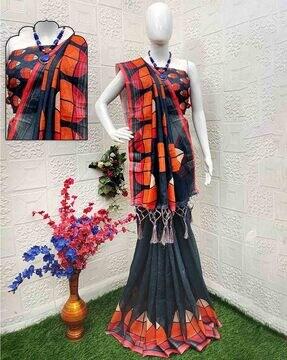 women printed saree with tassels