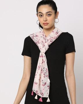 women printed scarf with tassels