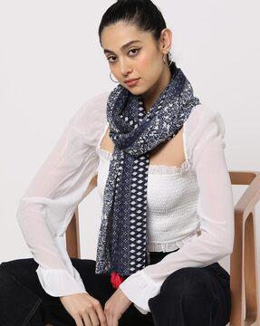 women printed scarf with tassels