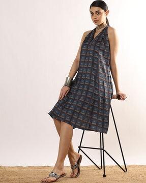women printed shift dress with waist tie-up
