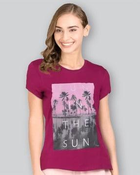 women printed slim fit crew-neck t-shirt