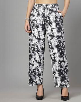 women printed slim fit pants