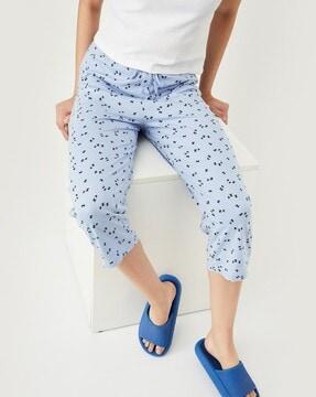 women printed straight fit capris