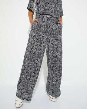 women printed straight fit flat-front pants