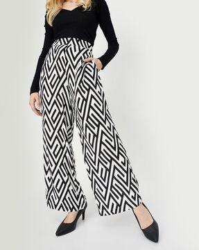 women printed straight fit palazzo pants with elasticated waistband