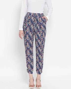 women printed straight fit pants with insert pocket