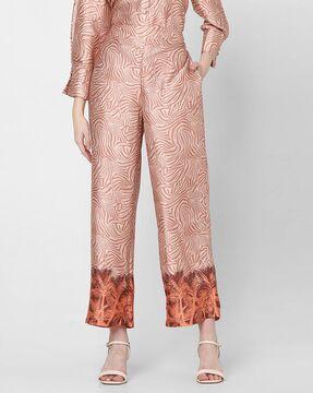 women printed straight fit pants with insert pockets