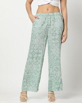 women printed straight fit pants