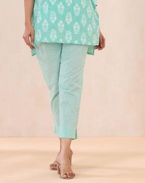 women printed straight fit pants