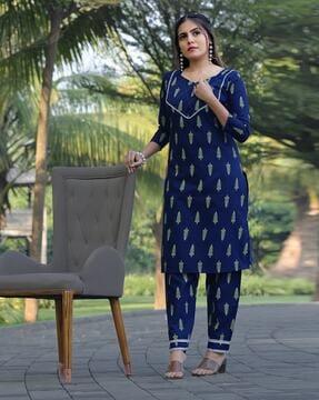 women printed straight kurta & pants set