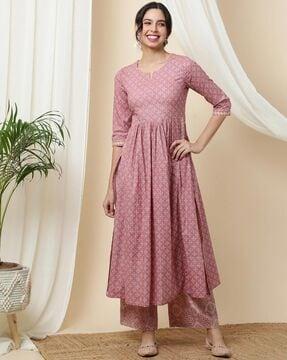 women printed straight kurta set