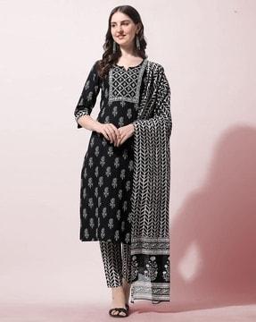 women printed straight kurta set