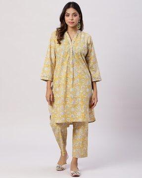 women printed straight kurta set