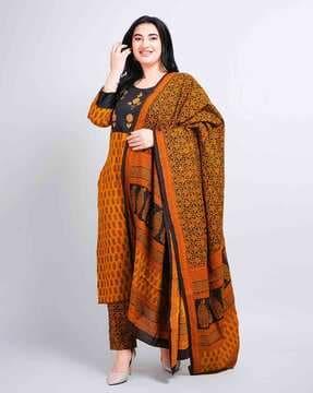 women printed straight kurta set