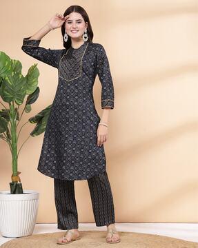 women printed straight kurta set