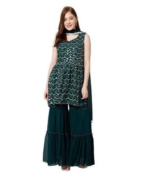 women printed straight kurta set