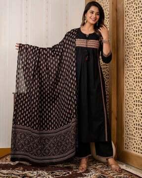 women printed straight kurta set