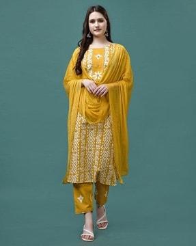 women printed straight kurta with pants & dupatta set