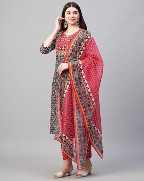 women printed straight kurta with pants & dupatta set