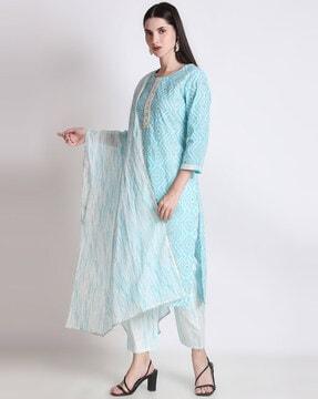 women printed straight kurta with pants & dupatta