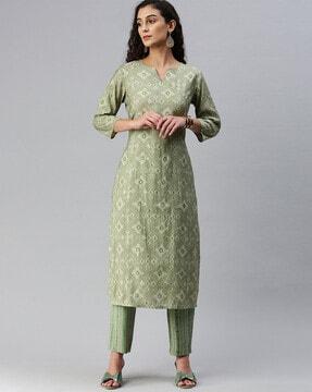 women printed straight kurta with pants
