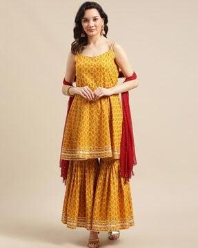 women printed straight kurta with sharara & dupatta