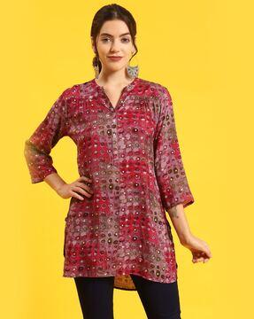 women printed straight tunic with bracelet sleeves