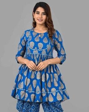 women printed tailored fit tunic