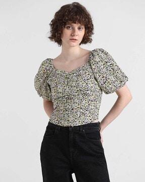 women printed top with puff sleeves