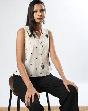 women printed v-neck top with button placket