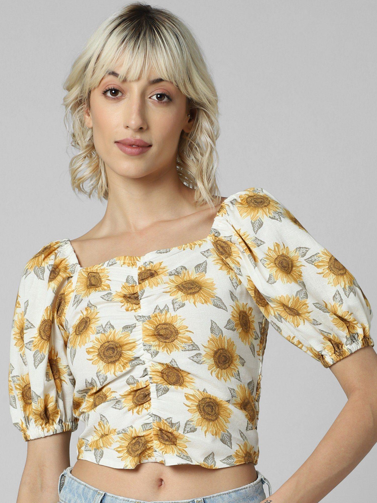 women printed white top